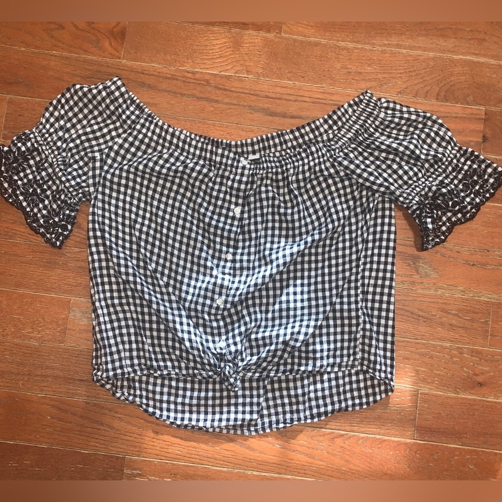 Gingham Off the Shoulder crop top Old Navy Eyelet Embroidery Sleeves Scallop